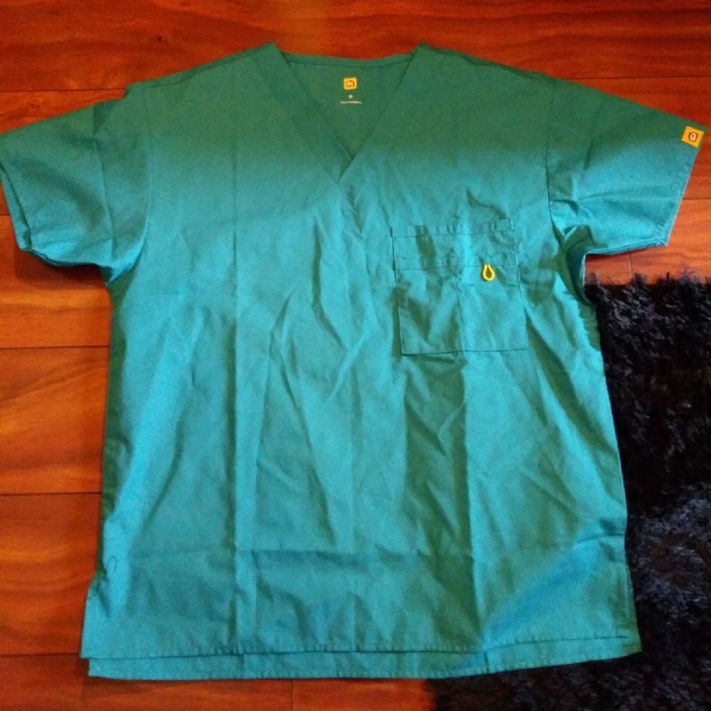 Women's Scrub Top Size Small